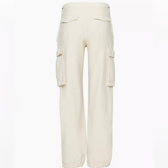 Aritzia TNA Supply Cargo Pants - Picture 2 of 3